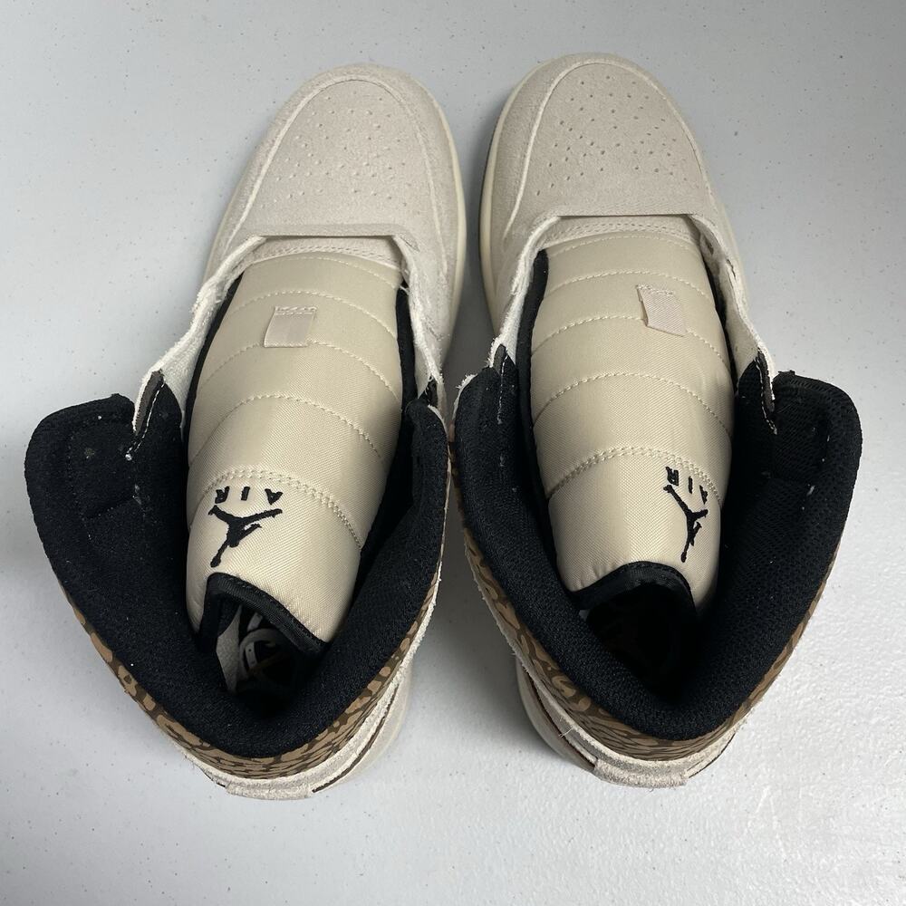 Air Jordan 1 Mid SE Brown Elephant DZ4129 102 Size 10.5 Tan Suede Mid Top Shoe - Picture 3 of 7